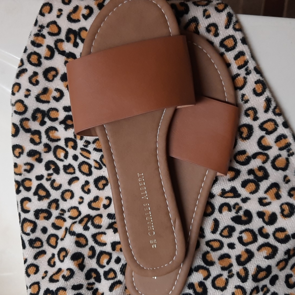 Sandal